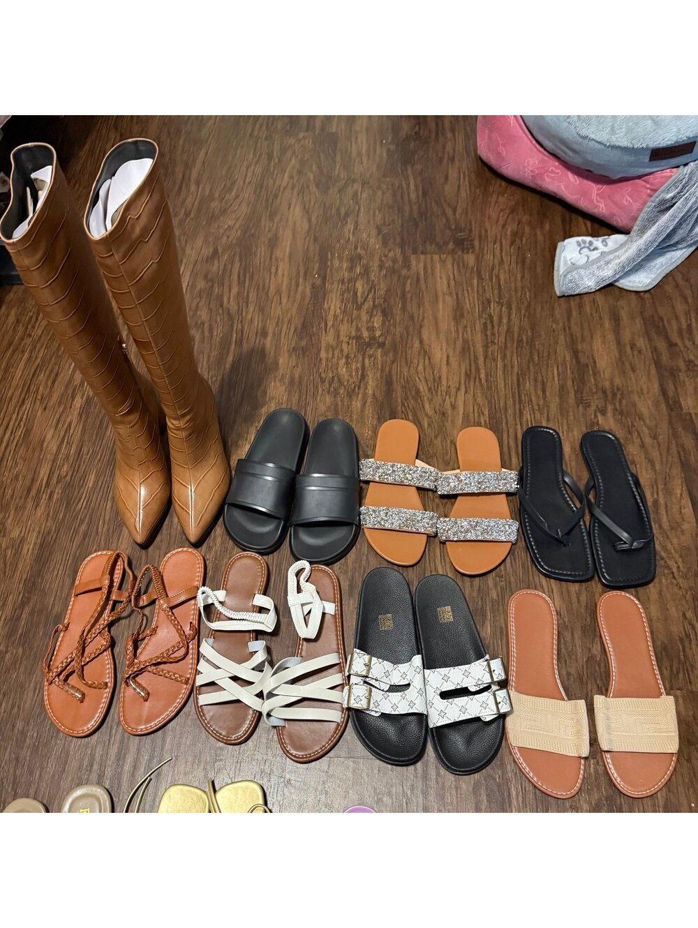 Footwear lot